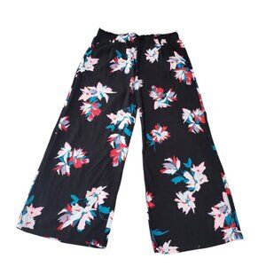 Candie's Women's Black Floral Casual Capri Pants w/Pockets Medium